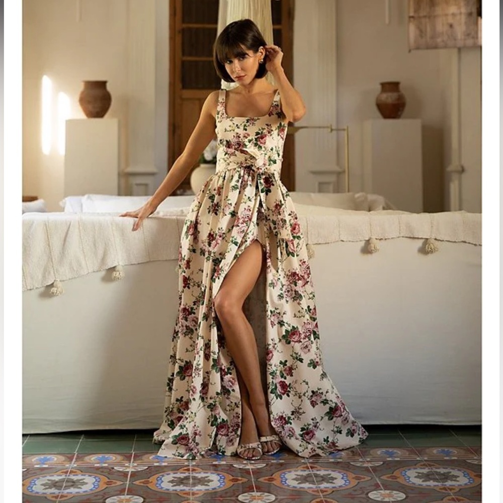 NWT Antonio Melani
x The Style Bungalow Garden Avenue Front Slit Floral Dress - Picture 7 of 7